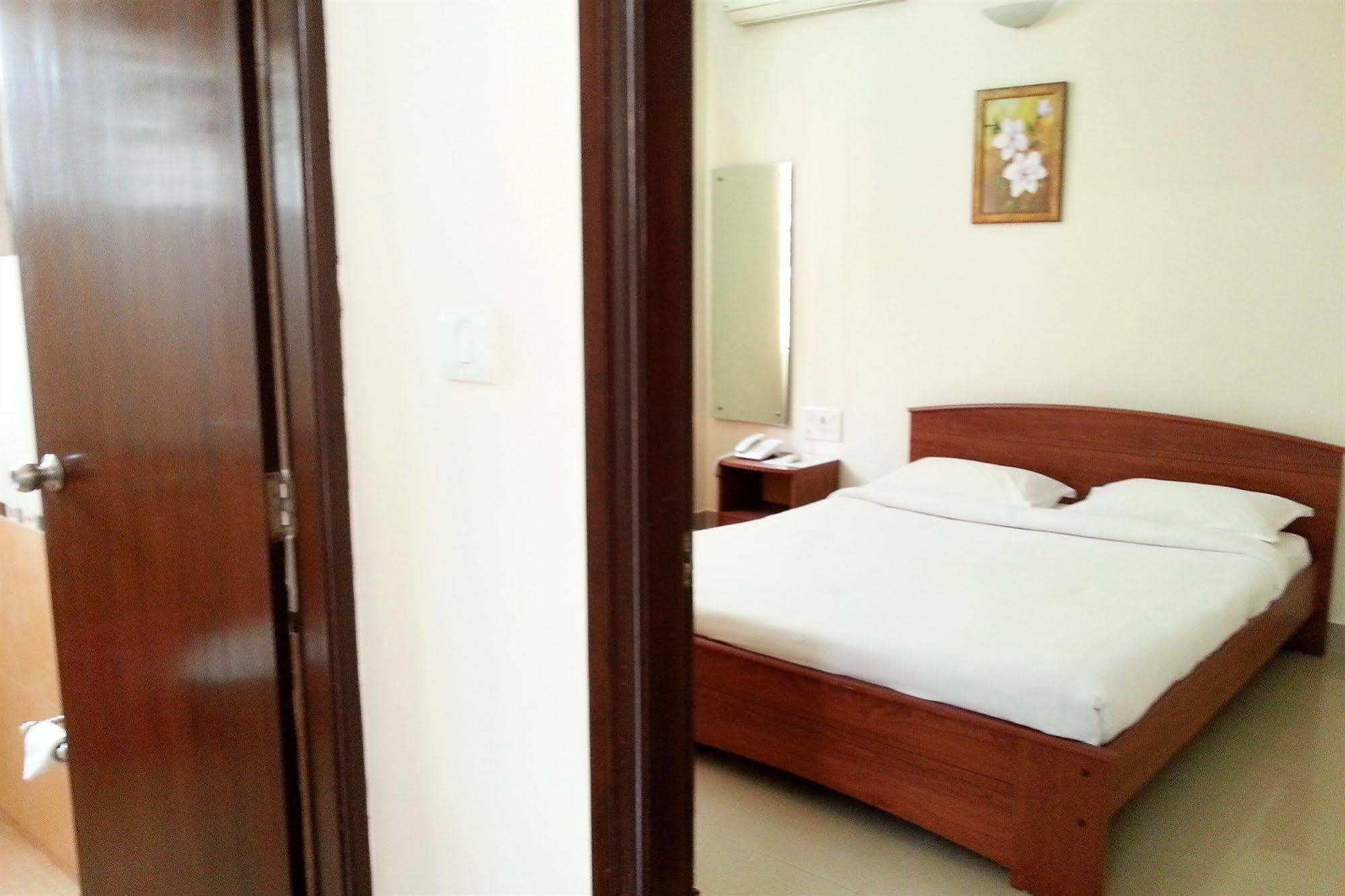The Grand Serenity Apartment Hotel Bangalore Exterior foto